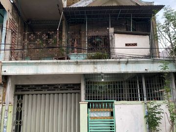 Rumah Dijalan Donokerto Simokerto Surabaya