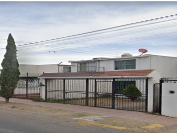 BONITA CASA EN VENTA