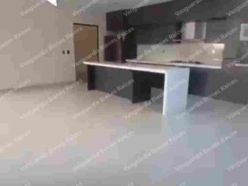 En venta casa moderna  en privada en Delicias, Cuernavaca, Morelos. Zona dorada, con vigilancia