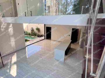 En venta casa moderna  en privada en Delicias, Cuernavaca, Morelos. Zona dorada, con vigilancia