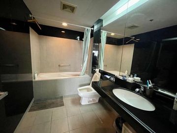 3BR Condo Unit For Sale at The Residences At Greenbelt (TRAG), Makati City