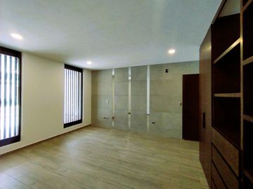 Casa en venta en parque potosi en lomas de angelopólis