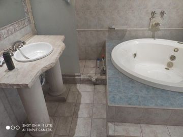 #VENTA #CASA DE CATEGORIA # CARLOS PAZ #PLAYA DE ORO