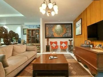 Rumah Mewah Modern di Emerald View Bintaro 12305-OM 0811111----
