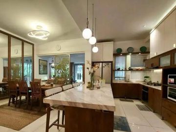 Rumah Mewah Modern di Emerald View Bintaro 12305-OM 0811111----