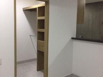 SE VENDE APARTA ESTUDIO EN BARRIO VENECIA