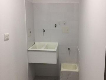 SE VENDE APARTA ESTUDIO EN BARRIO VENECIA