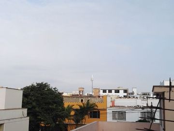 Venta de casa de 4 pisos en Magdalena