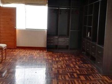 Venta de casa de 4 pisos en Magdalena