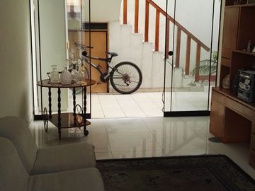 Venta de casa de 4 pisos en Magdalena
