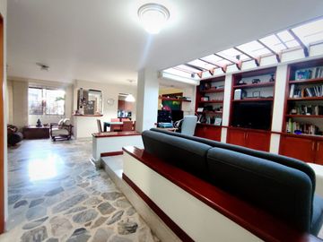 Venta de apartamento en Conquistadores, cerro Nutibara