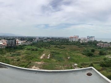 Sale Boathouse Hua Hin