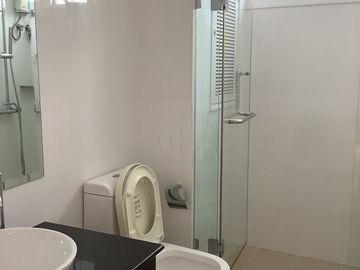 Sale Boathouse Hua Hin