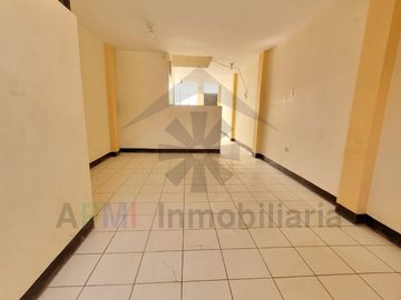 REMATE DE EDIFICIO CERCA DE AVENIDA MÉXICO Y SAENZ PEÑA EN CHICLAYO