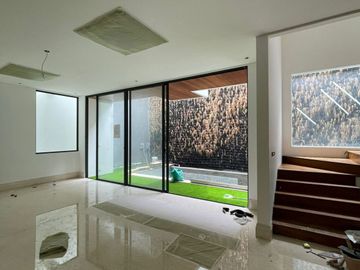 Rumah Mewah Plus Lift dan Pool di Pondok Indah 12178-MK 0811111----