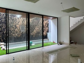 Rumah Mewah Plus Lift dan Pool di Pondok Indah 12178-MK 0811111----