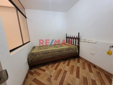 Vendo Casa Productiva De 3 Pisos Para Familia O Inversionista En Urb. Manuel Arevalo 111.80 M2 - 1076947