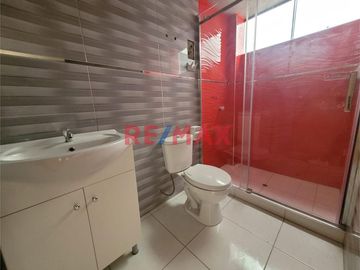 Vendo Casa Productiva De 3 Pisos Para Familia O Inversionista En Urb. Manuel Arevalo 111.80 M2 - 1076947