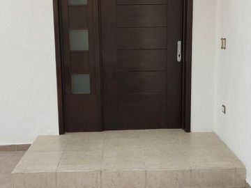 Venta casa al norte ote de Aguascalientes en coto sobre av ags bosques del prado oriente
