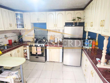 Venta casa rentera en Colegio Montufar, Sur de quito