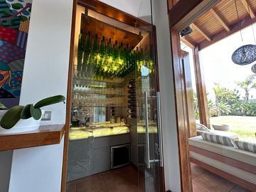HERMOSA  CASA CON PISCINA Y GRAN JARDÍN 🏡💙