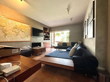 HERMOSA  CASA CON PISCINA Y GRAN JARDÍN 🏡💙