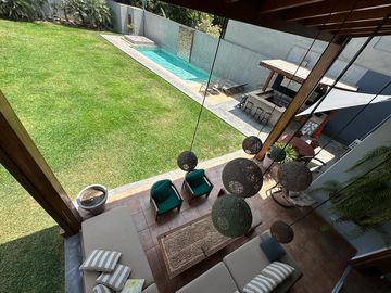 HERMOSA  CASA CON PISCINA Y GRAN JARDÍN 🏡💙