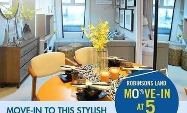 Trion Towers 2 Bedroom 2BR for Sale in BGC, Taguig Near High Street, SM Aura, St. Lukes