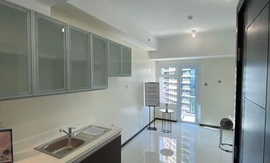 Trion Towers 2 Bedroom 2BR for Sale in BGC, Taguig Near High Street, SM Aura, St. Lukes