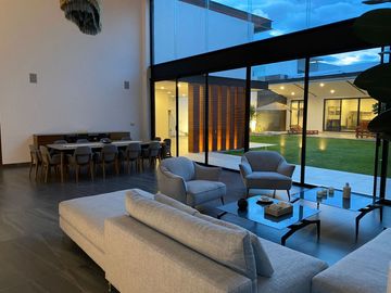 CASA INTELIGENTE EN VENTA EN RESIDENCIAL EL BOSQUE