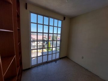 VENTA DE HERMOSA CASA EN VILLAS DEL REAL TECAMAC