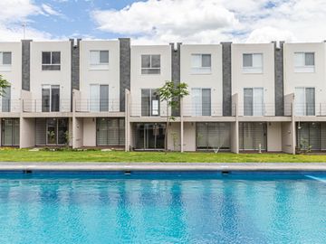 Casa en Venta con alberca a 10 minutos de Cuautla Morelos