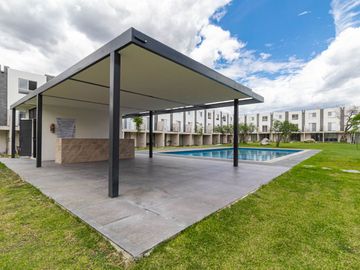 Casa en Venta con alberca a 10 minutos de Cuautla Morelos