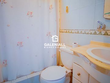 Casa Lujosa En Venta en Urbanización Privada, Machala