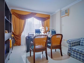 Casa Lujosa En Venta en Urbanización Privada, Machala