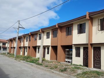 The Savanna Ville Townhouse with Parking in Imus, Cavite