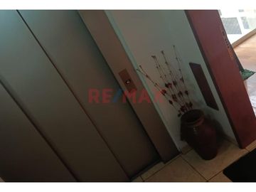 Venta de Dpto 1er piso 126 m2 en Surco