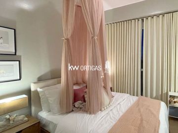 Beautiful Luxury 2BR Condo for Sale in Fortune Hill, San Juan City
