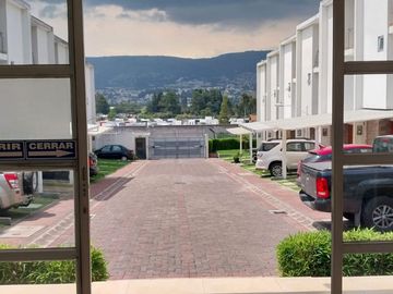 VENTA CASA EN MIRASIERRA, BAJO DE PRECIO VALLE DE LOS CHILLOS CERCA A CC. SAN LUIS, ESPE