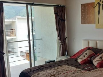 VENTA CASA EN MIRASIERRA, BAJO DE PRECIO VALLE DE LOS CHILLOS CERCA A CC. SAN LUIS, ESPE