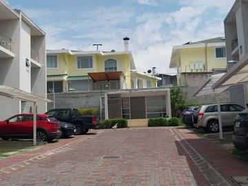 VENTA CASA EN MIRASIERRA, BAJO DE PRECIO VALLE DE LOS CHILLOS CERCA A CC. SAN LUIS, ESPE