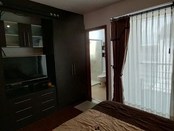 VENTA CASA EN MIRASIERRA, BAJO DE PRECIO VALLE DE LOS CHILLOS CERCA A CC. SAN LUIS, ESPE