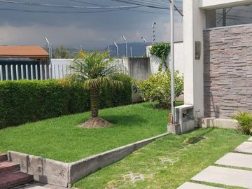VENTA CASA EN MIRASIERRA, BAJO DE PRECIO VALLE DE LOS CHILLOS CERCA A CC. SAN LUIS, ESPE