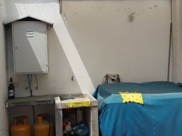 VENTA CASA EN MIRASIERRA, BAJO DE PRECIO VALLE DE LOS CHILLOS CERCA A CC. SAN LUIS, ESPE