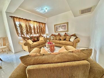 SE VENDE CASA EN CAPISTRANO