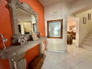 SE VENDE CASA EN CAPISTRANO