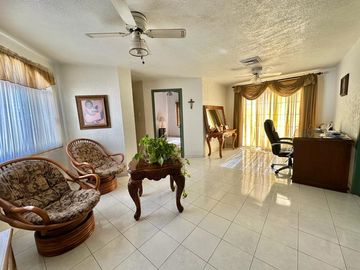 SE VENDE CASA EN CAPISTRANO