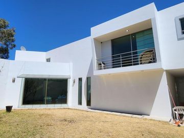 Casa en Venta con Jardín, Residencial La Moraleja, Pachuca, Hidalgo.