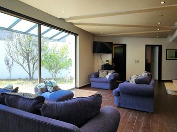 Casa en Venta con Jardín, Residencial La Moraleja, Pachuca, Hidalgo.