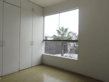 AMPLIO Y BIEN UBICADO DÚPLEX EN SURCO NUEVO